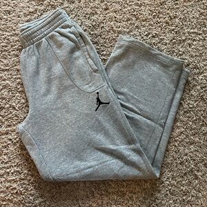 Nike air Jordan relaxed sweatpants size small